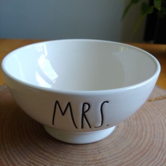 Rae Dunn Mr Mrs Cereal Soup Bowls Set Wedding - Picture 7 of 11